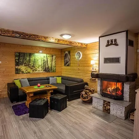 Dom wakacyjny Całoroczny Sówka Na Kaszubach Z Banią I Sauną Na Wyłączność, Wspólny Basen I Bilard Z Domkiem Jeleniówka - Ostrowite Leśna Dolina