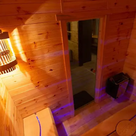 Całoroczny Sówka Na Kaszubach Z Banią I Sauną Na Wyłączność, Wspólny Basen I Bilard Z Domkiem Jeleniówka - Ostrowite Leśna Dolina