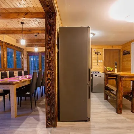 Dom wakacyjny Całoroczny Sówka Na Kaszubach Z Banią I Sauną Na Wyłączność, Wspólny Basen I Bilard Z Domkiem Jeleniówka - Ostrowite Leśna Dolina *