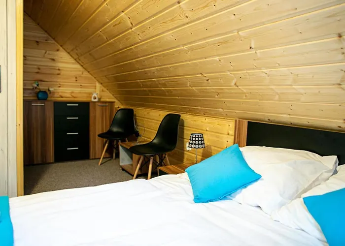 Caloroczny Sowka Na Kaszubach Z Bania I Sauna Na Wylacznosc, Wspolny Basen I Bilard Z Domkiem Jeleniowka - Ostrowite Lesna Dolina Prázdninový dům