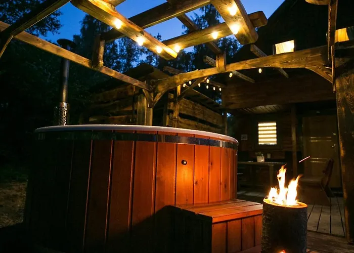 Caloroczny Sowka Na Kaszubach Z Bania I Sauna Na Wylacznosc, Wspolny Basen I Bilard Z Domkiem Jeleniowka - Ostrowite Lesna Dolina Prázdninový dům